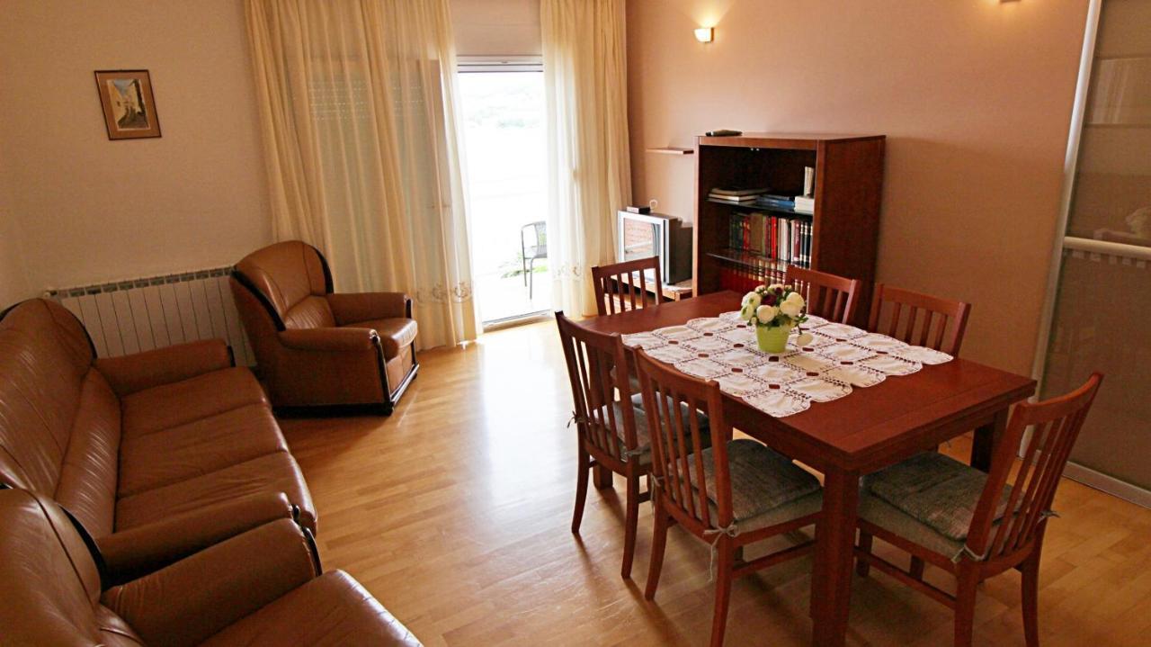 Apartment Ora Omiš Extérieur photo